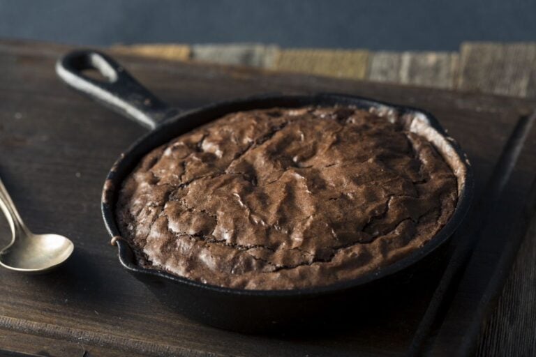 Fresh Brownies in a Cast Iron Skillet
