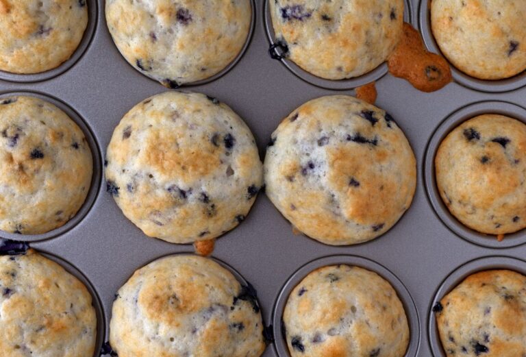 Muffins Stuck in a Pan Without Liners