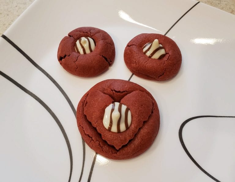 Cookies-on-Plate