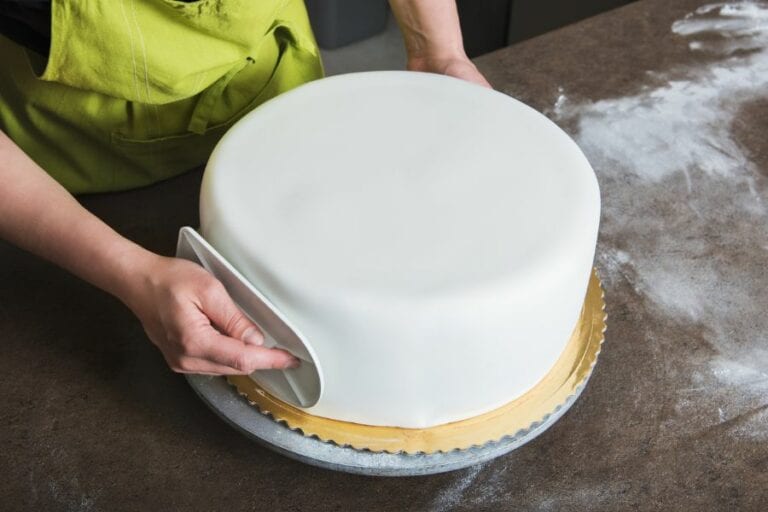 Fondant on Cake