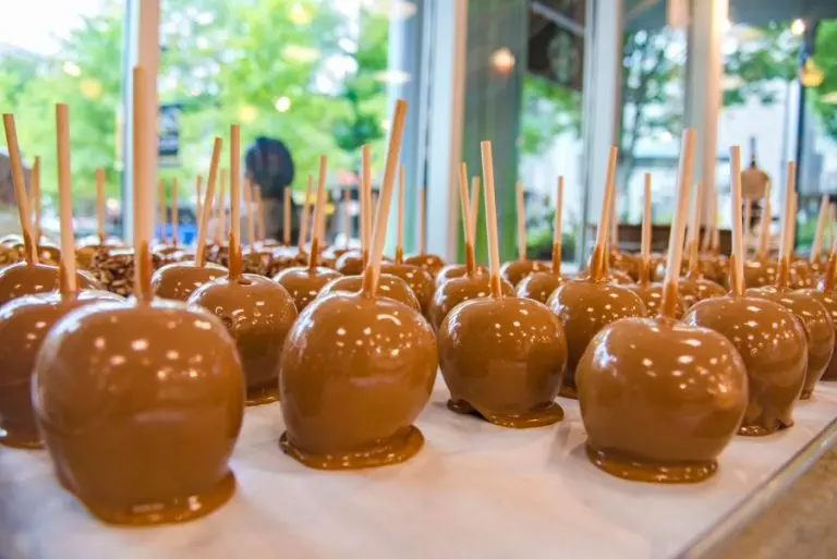 Caramel Apples