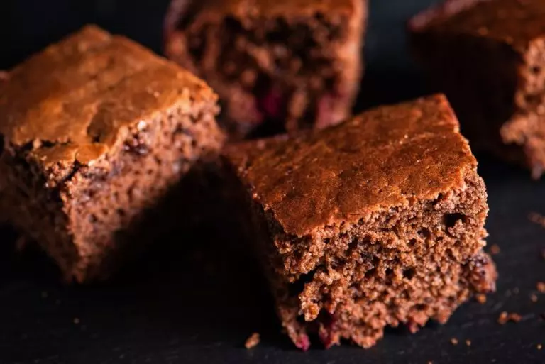 Cakey Brownies
