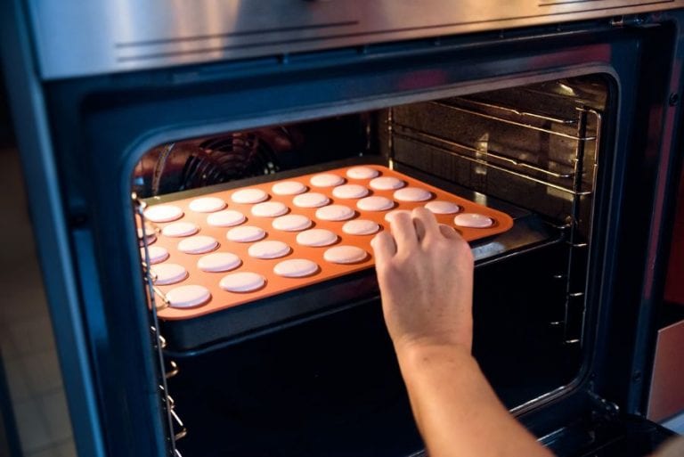 Macarons in the Oven