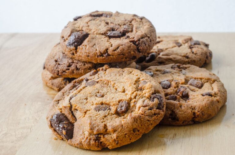 Thick Chocolate Chip Cookies