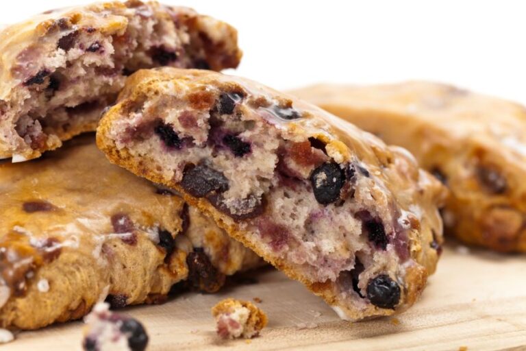 Blueberry Scones With a Lemon Glaze