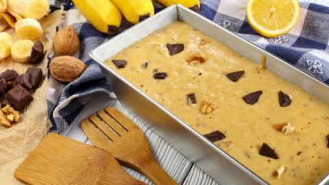 How Long to Bake Banana Bread (Using Different Methods) - Baking Kneads