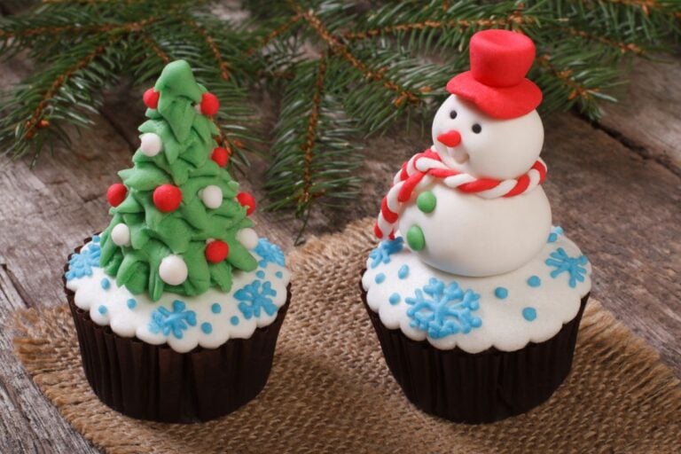 Layers of Fondant Decorations on Christmas Cupcakes