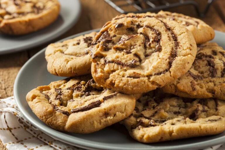 Chocolate Chip Peanut Butter Cookies