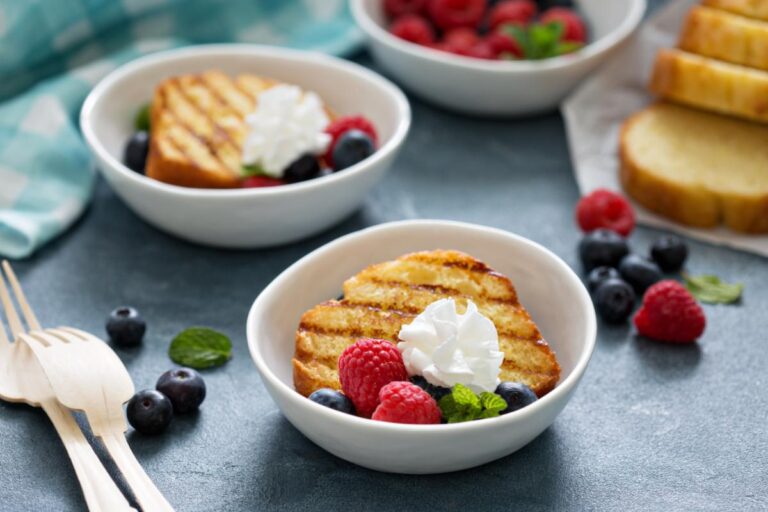 Pound Cake With Fruit
