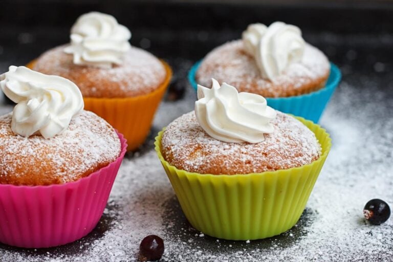 Silicone cupcake liners
