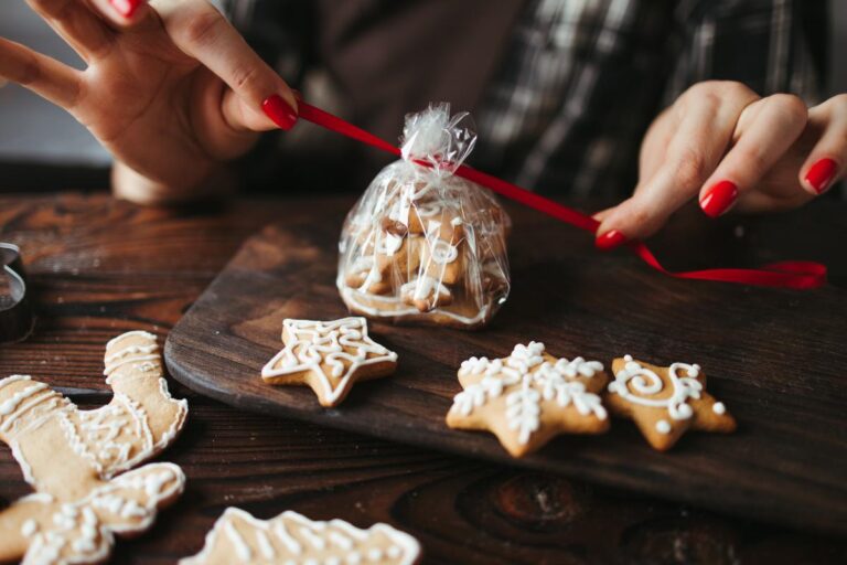 Wrapping cookies to give as a gift