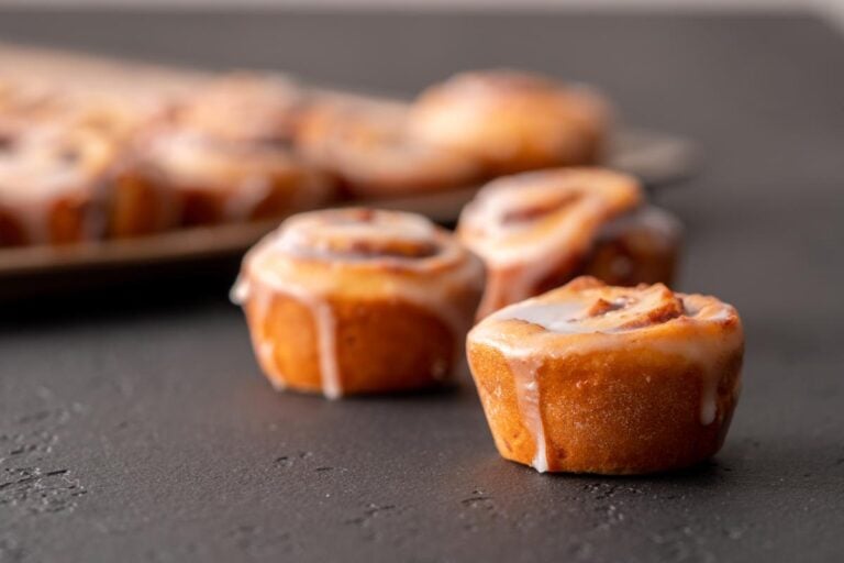 Mini cinnamon rolls